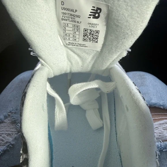 New Balance Women's White and Black Patterned Sneakers - Picture 3 of 3